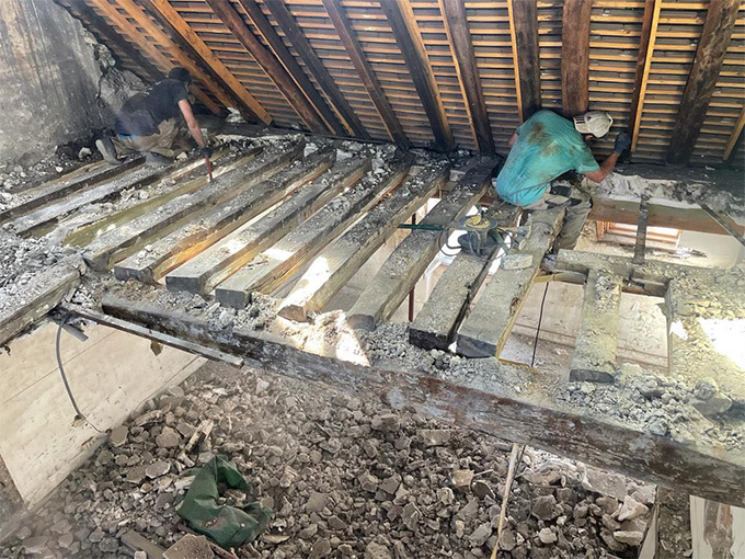 Demolition toiture et charpante